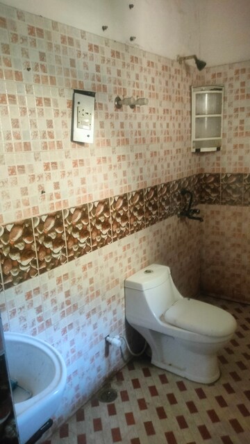 Living Room in 2.5 BHK Independent House at Sector 108 – for Rent