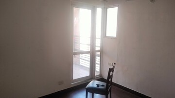 Room in 4 BHK Apartment at Gardenia Glory, Sector 46 – for Rent