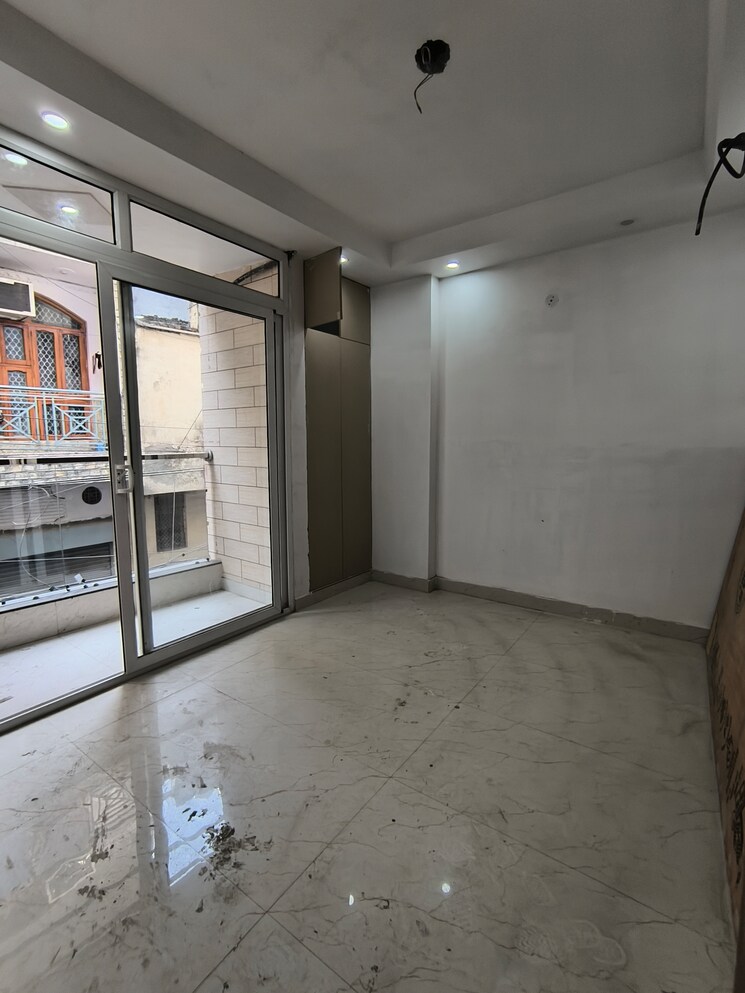 Room, sector 7 dwarka 3 Bedroom 1000 Sq.Ft. Builder Floor In Sector 7 Dwarka Delhi 9751545