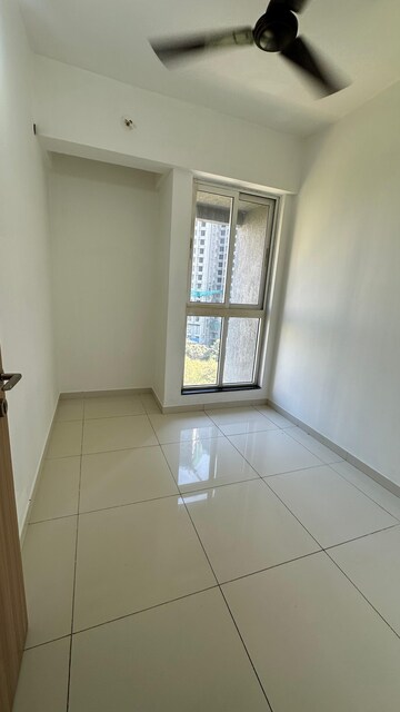 Room in 1 BHK Apartment at Raunak Delight, Owale – for Rent