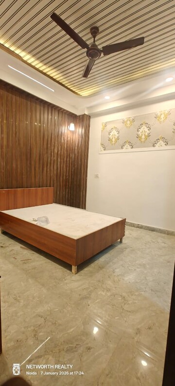 1 RK Builder Floor For Sale in Sector 73