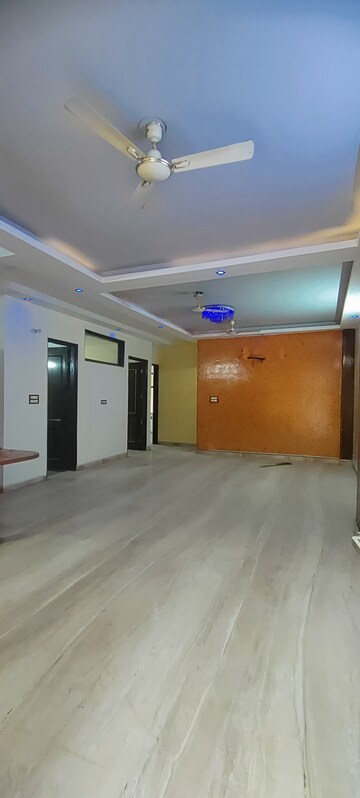 3 BHK Builder Floor For Rent in Sector 37
