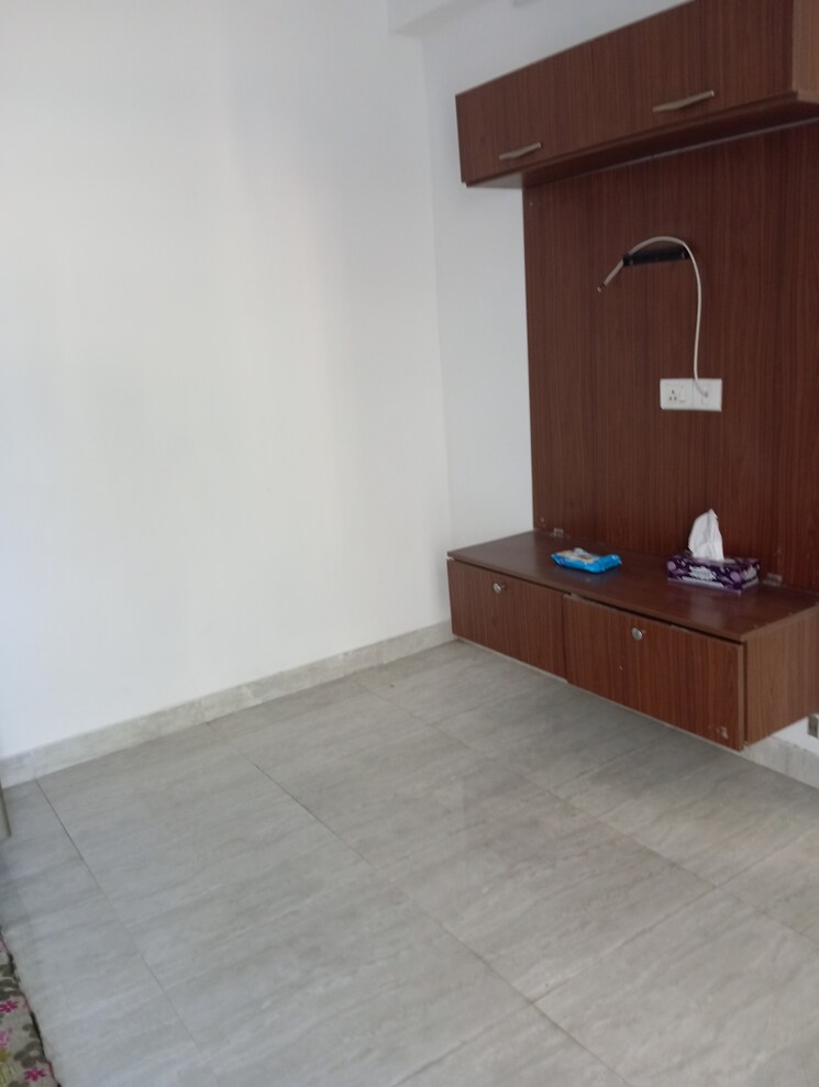 Cover Image, signature-global-solera-2 2 Bedroom 565 Sq.Ft. Apartment In Sector 107 Gurgaon 9751807