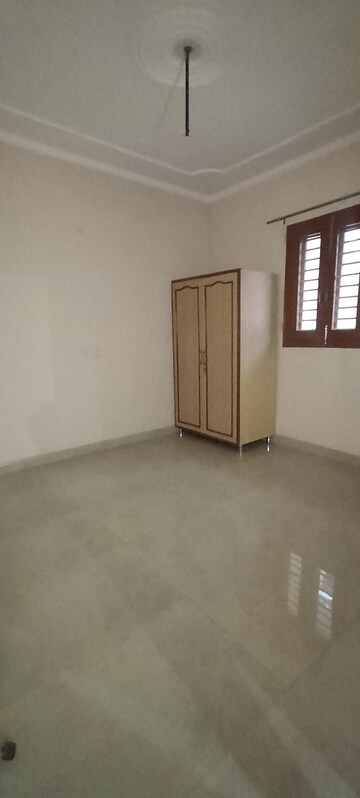 Room in 2 BHK Independent House at Patiala Road – for Rent