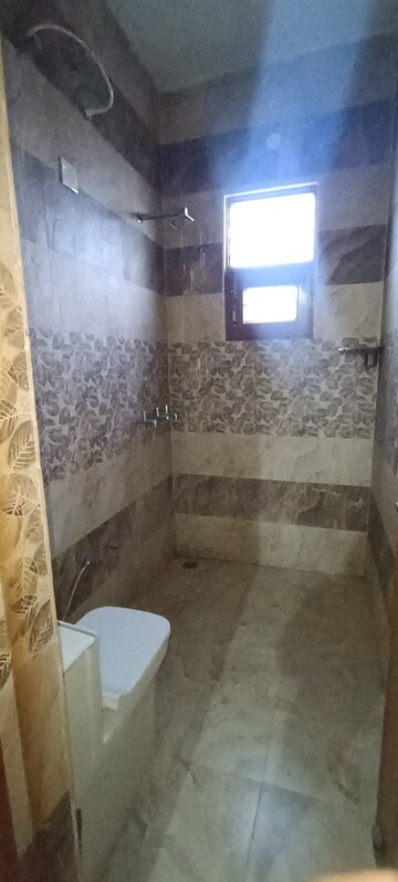 Bathroom in 2 BHK Independent House at Patiala Road – for Rent