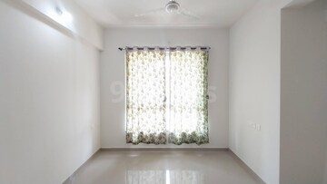 Room in 1 BHK Apartment at Raunak Heights, Ghodbunder Road – for Rent