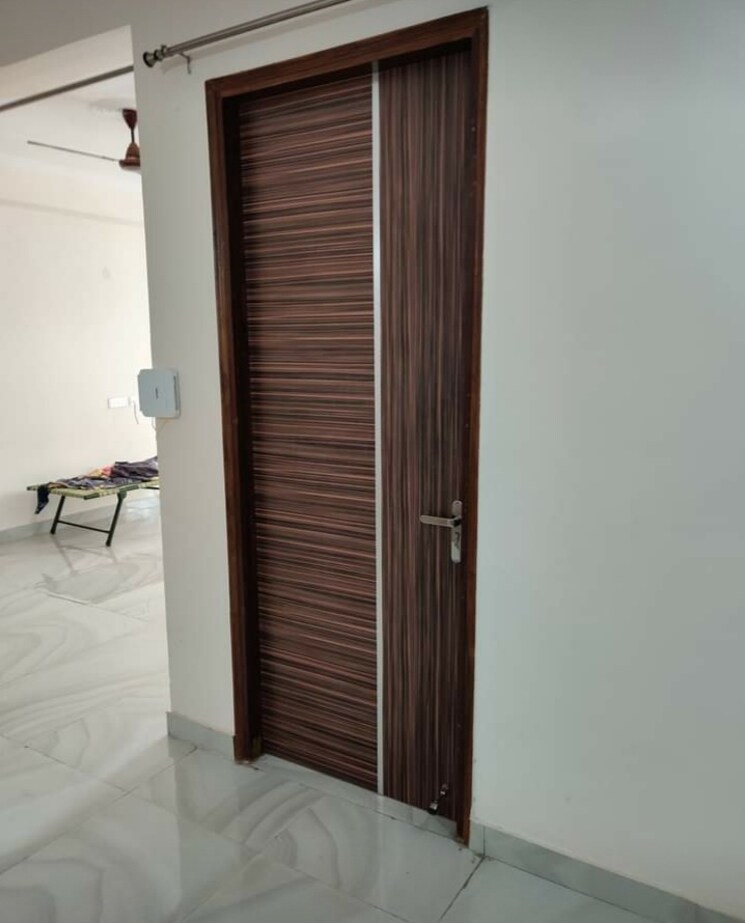 Bathroom, sector 23a 3 Bedroom 1450 Sq.Ft. Builder Floor In Sector 23a Gurgaon 9752085