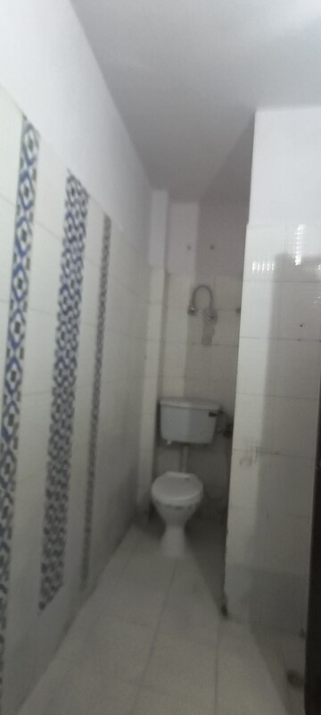 Master Bedroom in 3 BHK Builder Floor at Panchsheel Vihar – for Rent