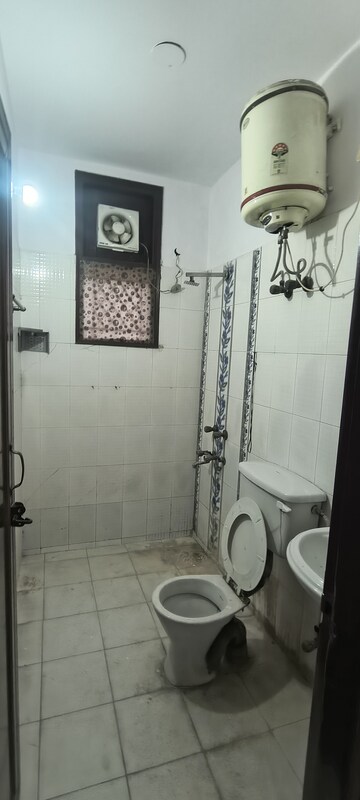 Kitchen in 3 BHK Builder Floor at Panchsheel Vihar – for Rent