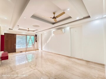 Living Room in 4 BHK Apartment at Saket – for Rent