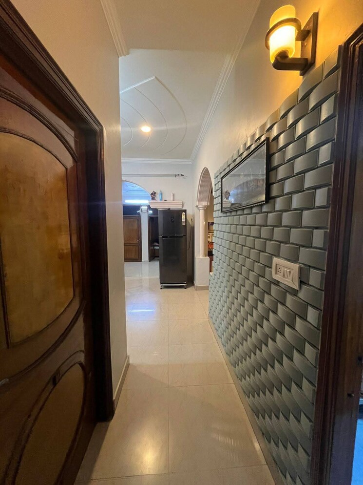 Other, saket 2.5 Bedroom 1100 Sq.Ft. Apartment In Saket Delhi 9752705