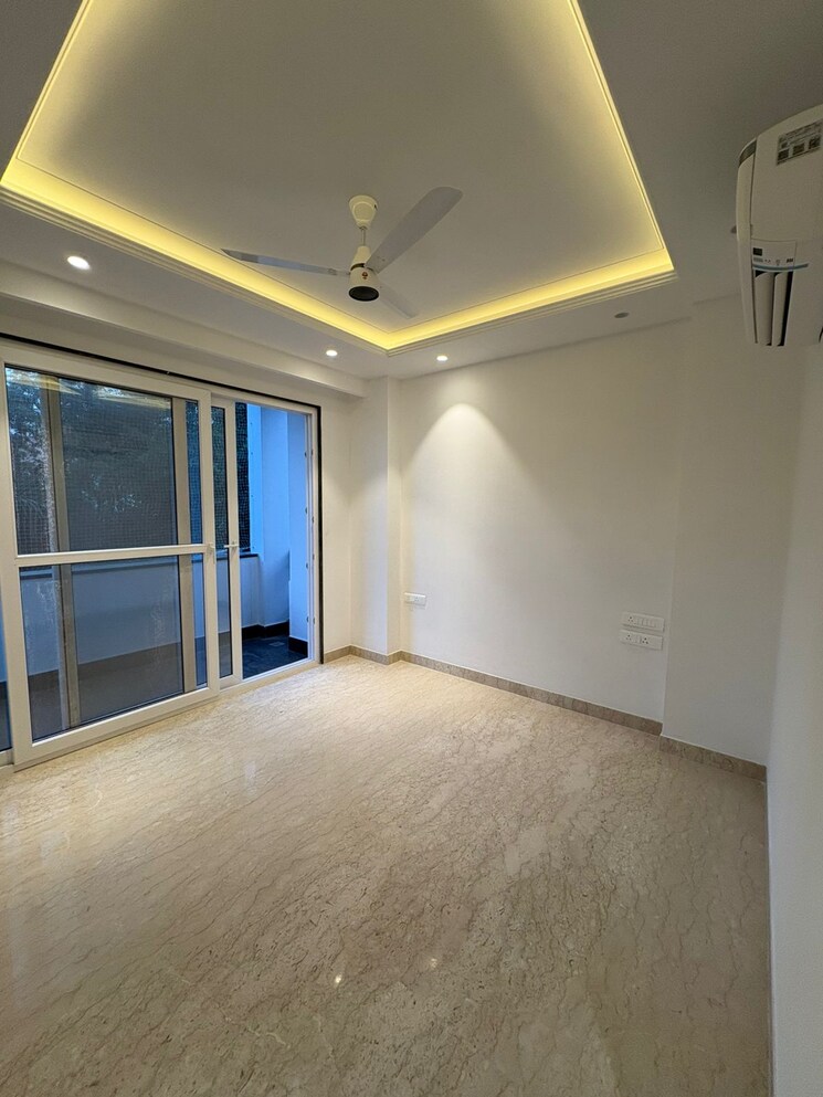 Room, saket 4 Bedroom 2700 Sq.Ft. Builder Floor In Saket Delhi 9752795