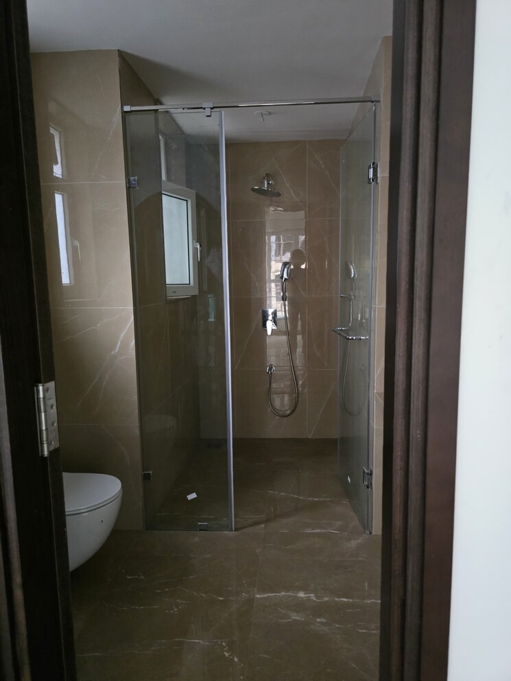Attached Bathroom, shapoorji-pallonji-the-designate 3 Bedroom 1156 Sq.Ft. Apartment In Khar West Mumbai 9752925