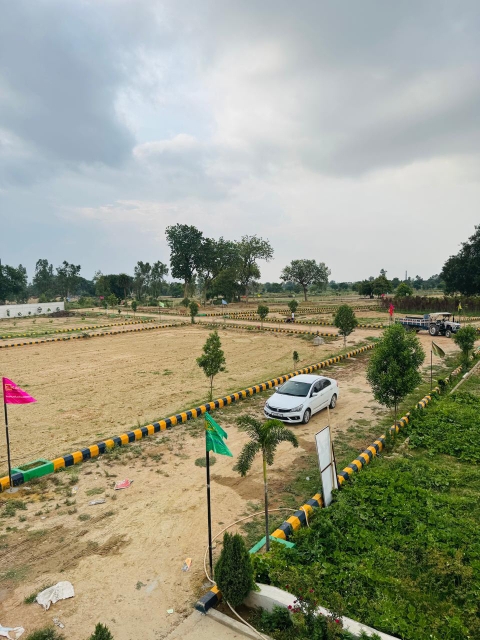 Plot For Sale in Sultanpur Road