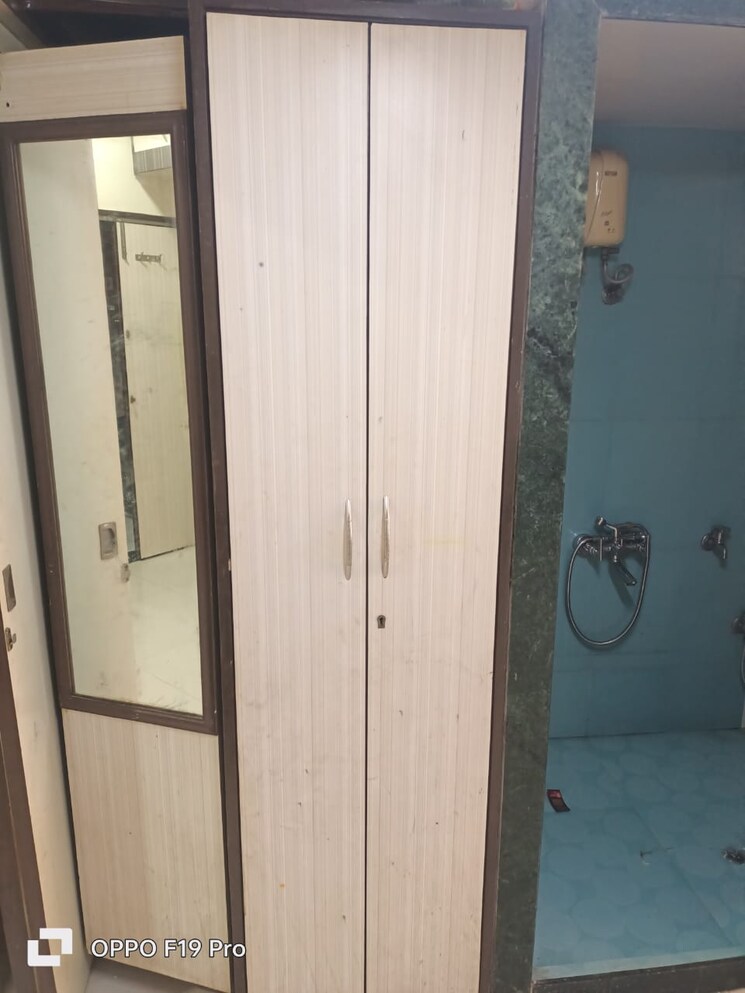 Bathroom, hindmata-chs 1 RK 180 Sq.Ft. Apartment In Dadar East Mumbai 9752929