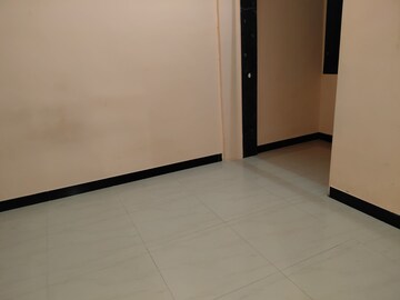 Room in 1 BHK Apartment at Gokuldham Complex, Goregaon East – for Rent