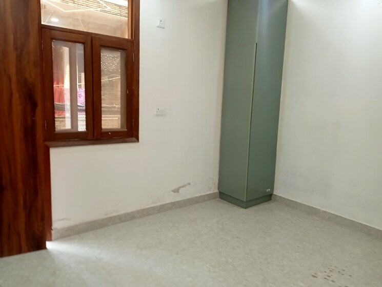 Cover Image, dashrath puri 3 Bedroom 900 Sq.Ft. Builder Floor In Dashrath Puri Delhi 9753157