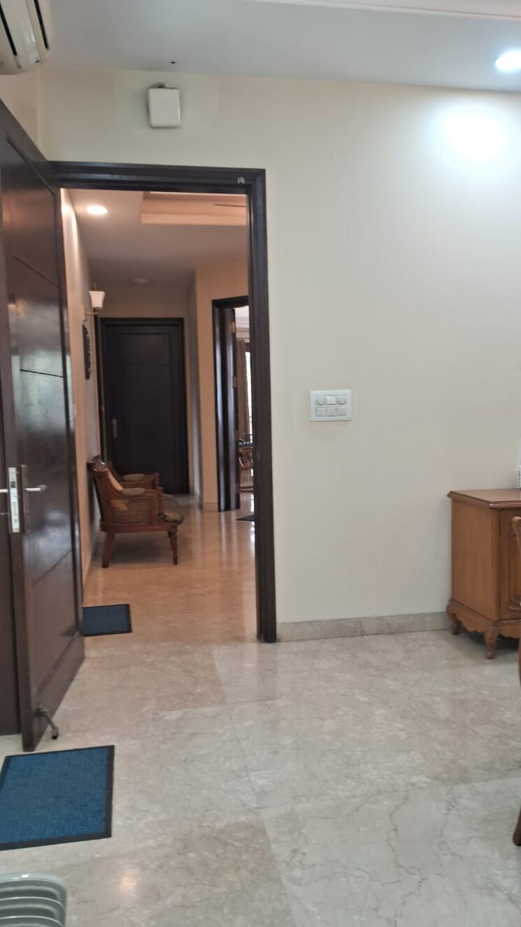 Cover Image, defence colony 3 Bedroom 1600 Sq.Ft. Builder Floor In Defence Colony Delhi 9753335