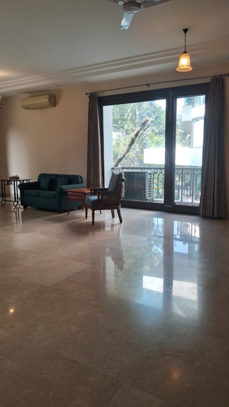 Living Room, defence colony 3 Bedroom 1600 Sq.Ft. Builder Floor In Defence Colony Delhi 9753335