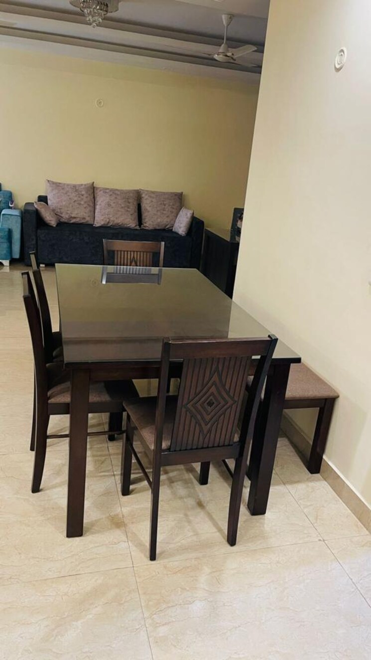 Dinning Area, viram khand Pg For Girls In Viram Khand 9753479