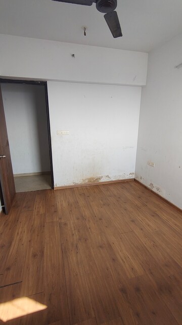 Furnished Amenities in 2 BHK Apartment at Lodha Palava City Lakeshore Greens, Dombivli East – for Rent