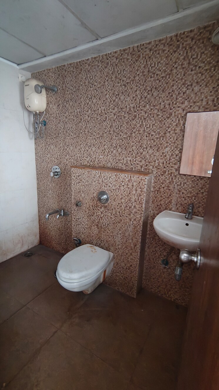 Bathroom, lodha-palava-city-lakeshore-greens 2 Bedroom 720 Sq.Ft. Apartment In Dombivli East Thane 9753403