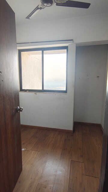 Room in 2 BHK Apartment at Lodha Palava City Lakeshore Greens, Dombivli East – for Rent