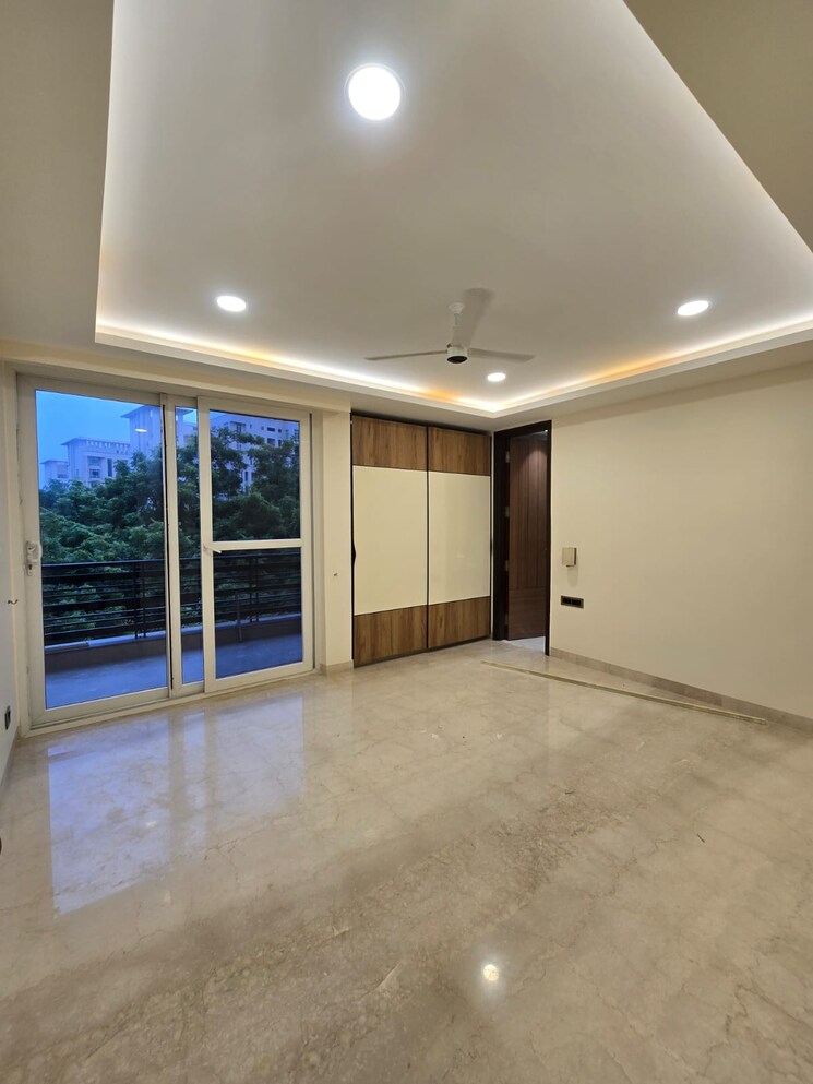 Room, dlf-the-icon 4 Bedroom 2810 Sq.Ft. Apartment In Dlf Phase V Gurgaon 9753639