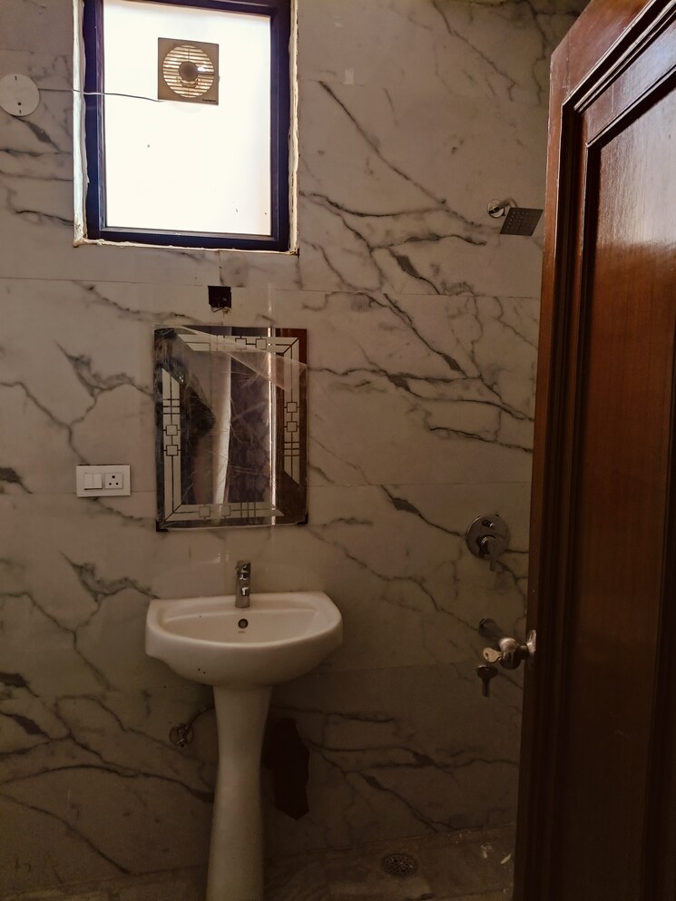 Bathroom, new-generation-maple-apartments 3 Bedroom 1480 Sq.Ft. Apartment In Dhakoli Zirakpur 9753650