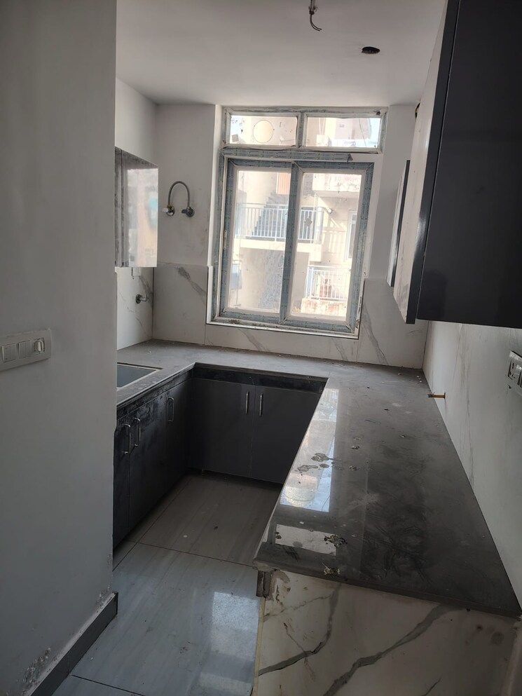 Kitchen, dhakoli 3 Bedroom 112 Sq.Yd. Builder Floor In Dhakoli Zirakpur 9753817