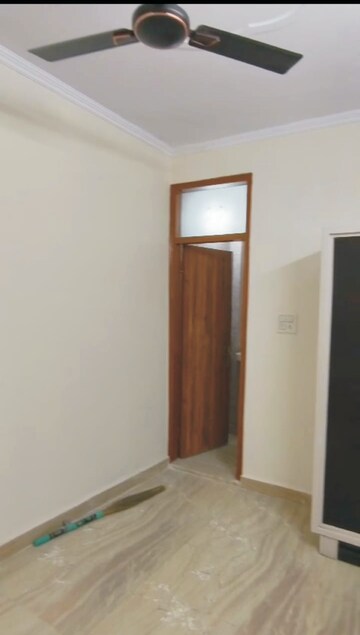 Room in 2 BHK Builder Floor at Rohini Sector 7 – for Rent