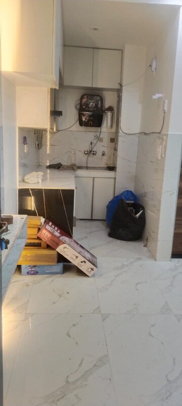 Team Area in 2 BHK Builder Floor at Vipin Garden – for Rent