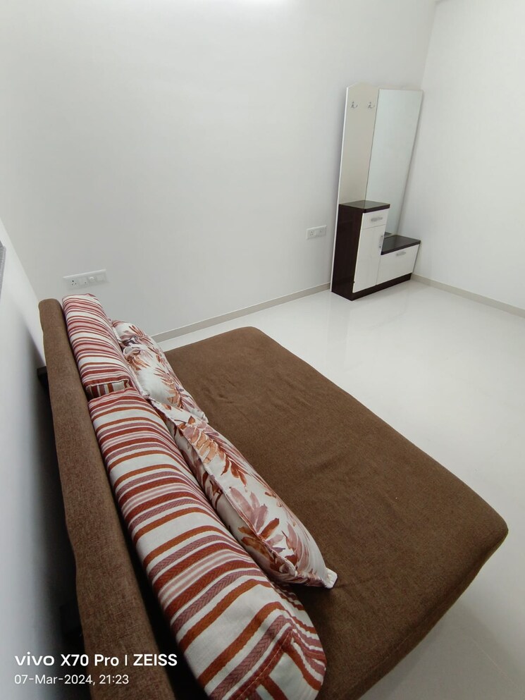 Bedroom, amanora-gold-towers 2 Bedroom 918 Sq.Ft. Apartment In Hadapsar Pune 9753863