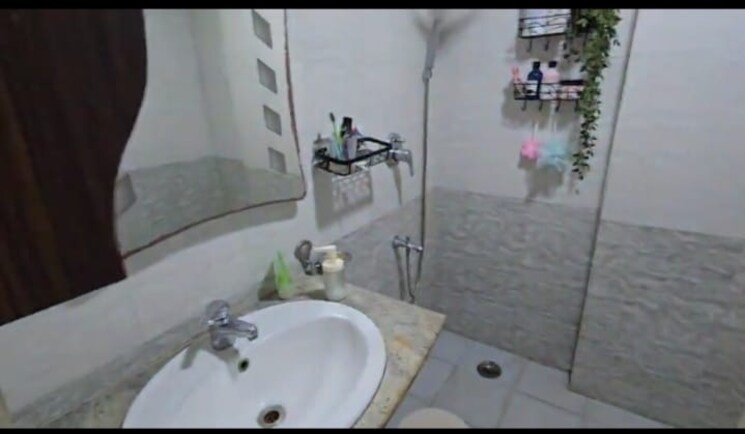 Bathroom, hrbr layout 2 Bedroom 1050 Sq.Ft. Builder Floor In Hrbr Layout Bangalore 9754028