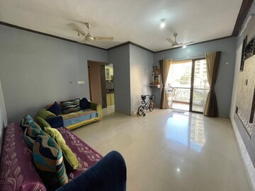 Living Room in 3 BHK Apartment at Arum Rosalie LX, Kalyan West – for Sale