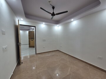 Room in 2 BHK Apartment at Palm Residency Chhatarpur, Chattarpur – for Rent