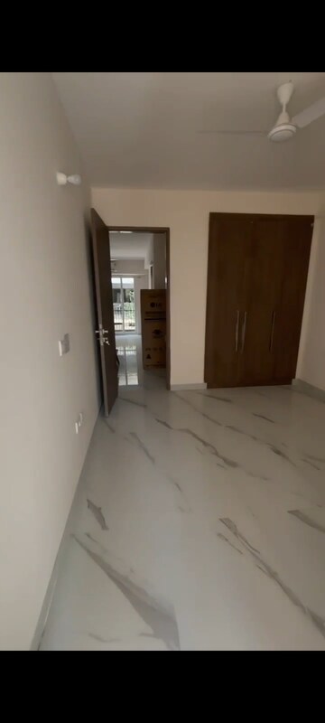 Room in 3.5 BHK Apartment at M3M Soulitude, Sector 89 – for Rent