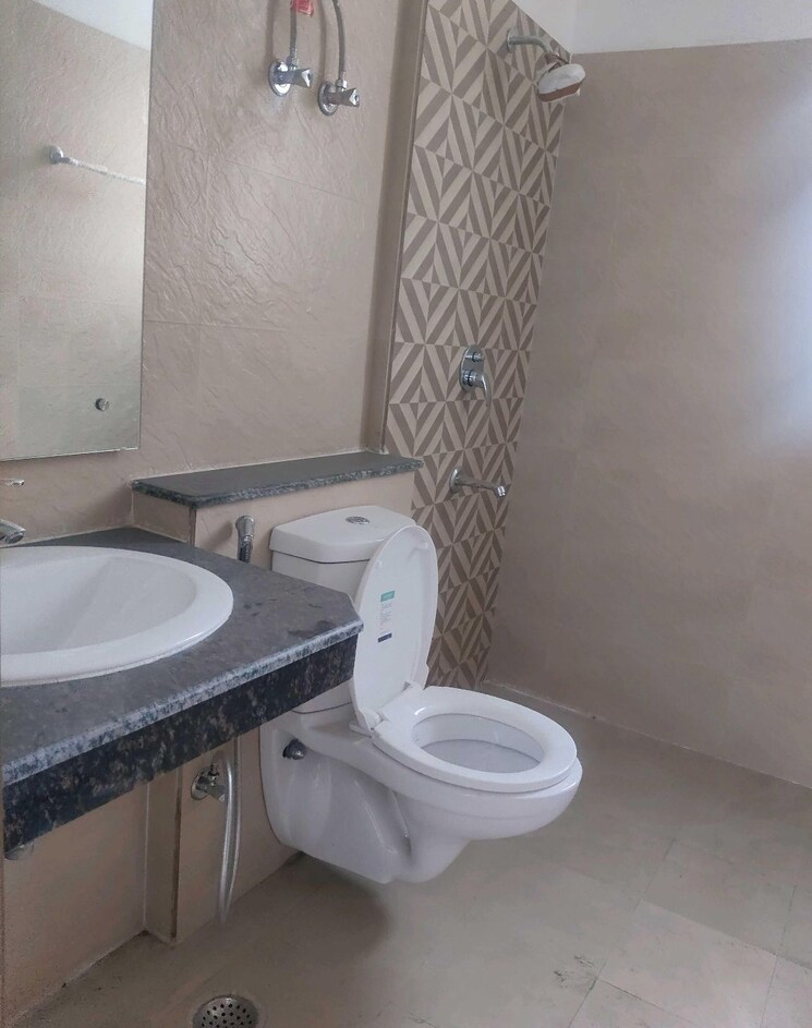 Bathroom, javin-raj-empire 4 Bedroom 2650 Sq.Ft. Apartment In Raj Nagar Extension Ghaziabad 9754359