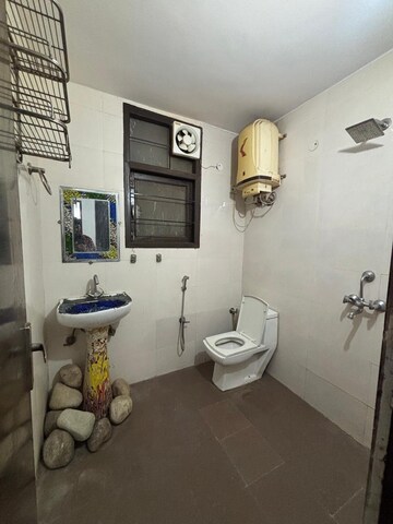 Bathroom in 2 BHK Apartment at Palm Residency Chhatarpur, Chattarpur – for Rent