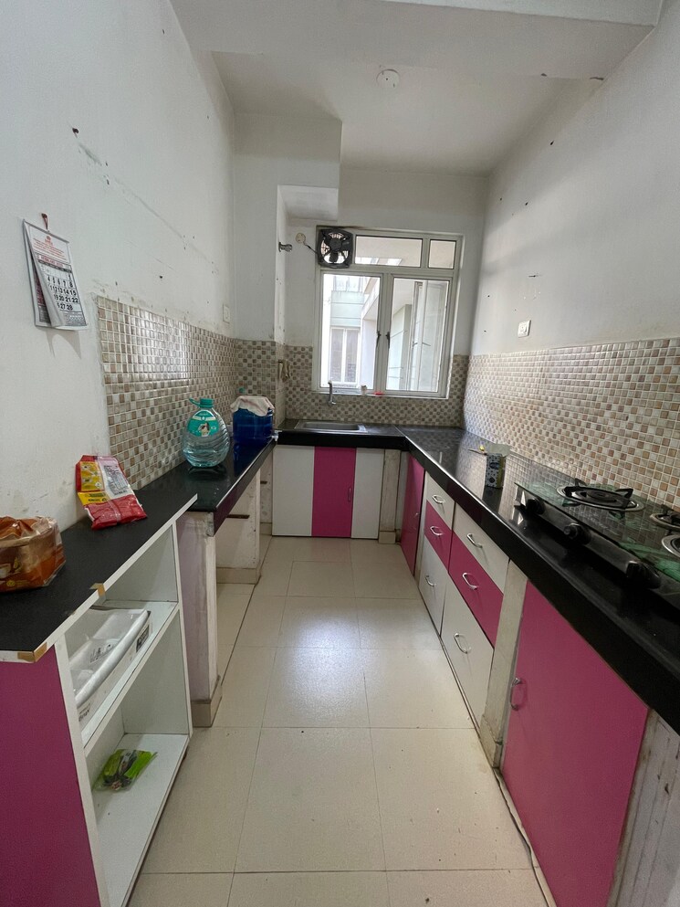 Kitchen, city-centre 3 Bedroom 1500 Sq.Ft. Apartment In Salt Lake City Kolkata 9754452