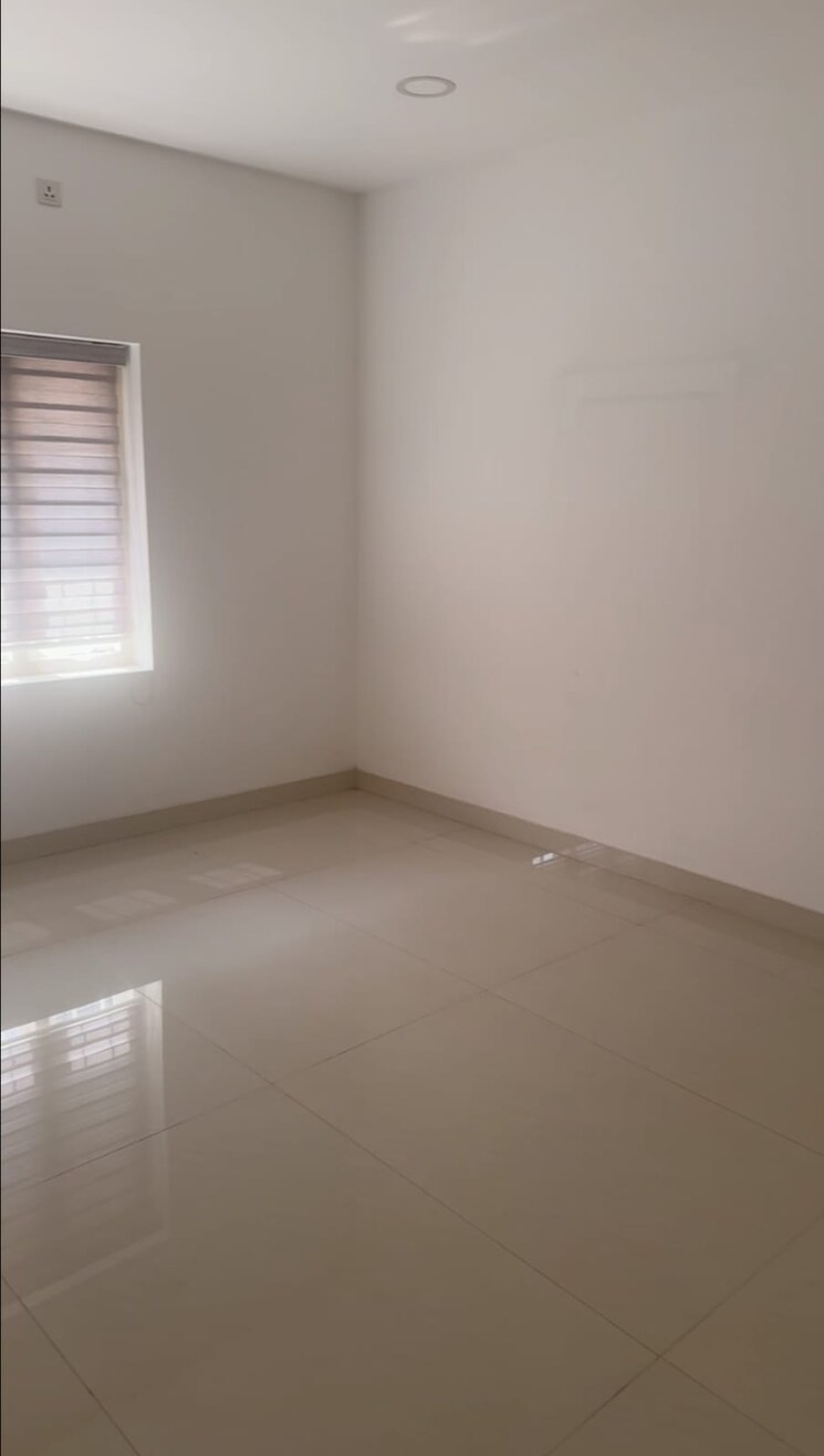 Room, kuttanellur 4 Bedroom 3600 Sq.Ft. Independent House In Kuttanellur Thrissur 9754703