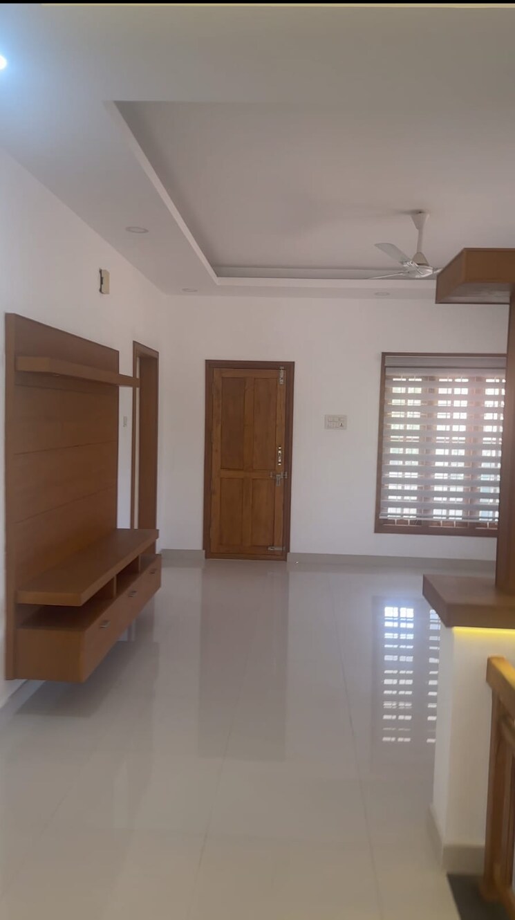 Team Area, kuttanellur 4 Bedroom 3600 Sq.Ft. Independent House In Kuttanellur Thrissur 9754703