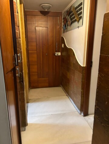  2 BHK Apartment at Dadar West – for Rent