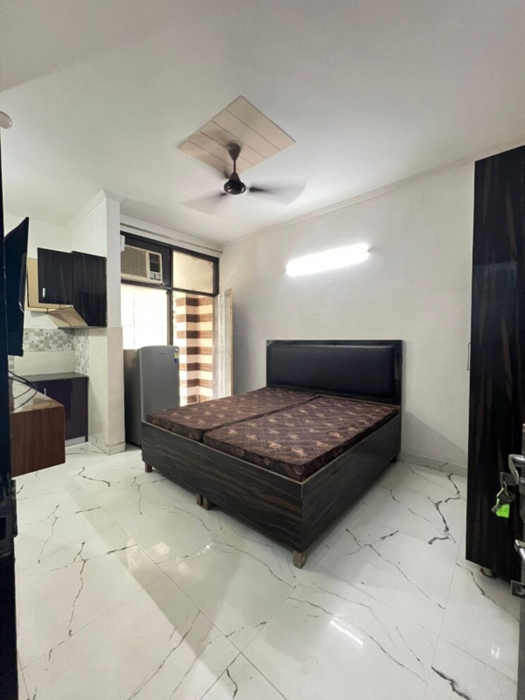 Bedroom, sushant lok i 1 RK 450 Sq.Ft. Builder Floor In Sushant Lok I Gurgaon 9754714