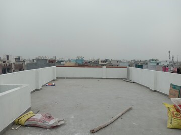 Swimming Pool in 3 BHK Builder Floor at Dwarka Mor – for Sale