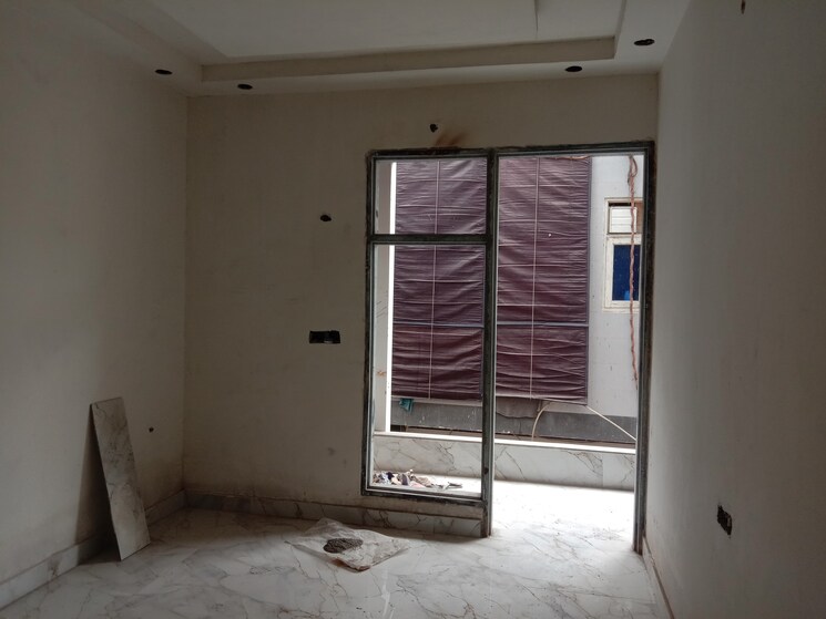Room, dwarka mor 3 Bedroom 927 Sq.Ft. Builder Floor In Dwarka Mor Delhi 9754718