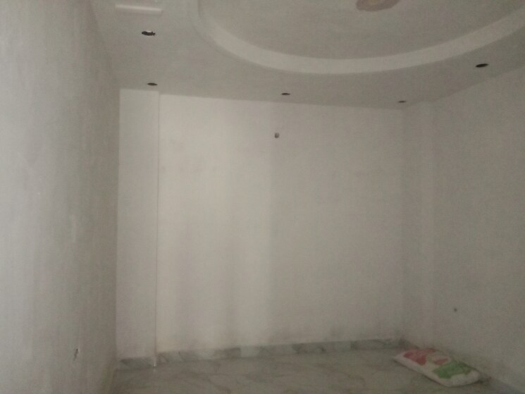 Room, dwarka mor 3 Bedroom 927 Sq.Ft. Builder Floor In Dwarka Mor Delhi 9754718