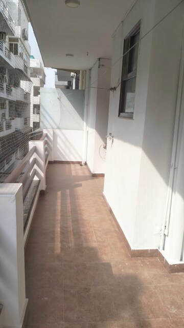 Staircase in 3 BHK Builder Floor at Sector 57 – for Rent