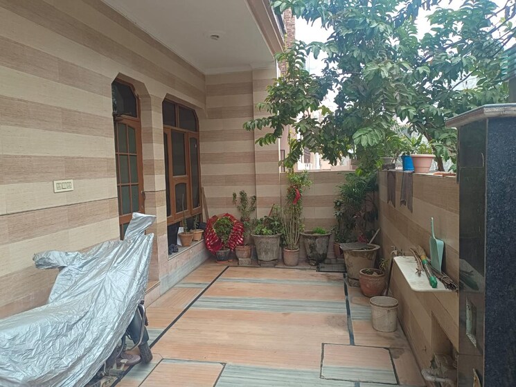 Exterior View, patiala road 3 Bedroom 200 Sq.Yd. Independent House In Patiala Road Zirakpur 9754805