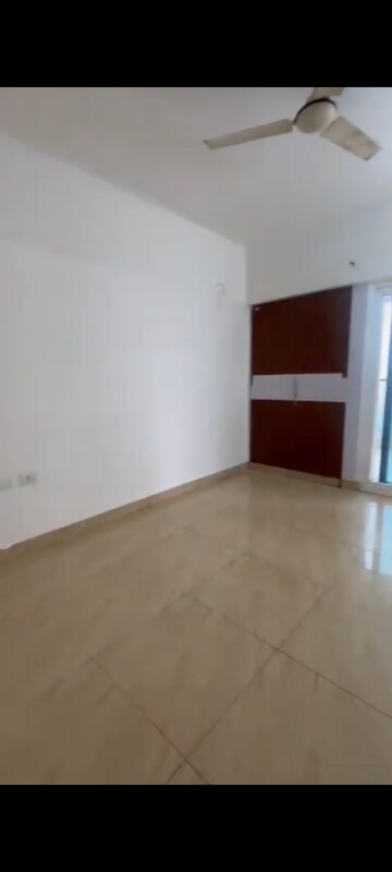 Room in 2 BHK Apartment at Gaur 14th Avenue High Street, Sector 16c Greater Noida – for Sale